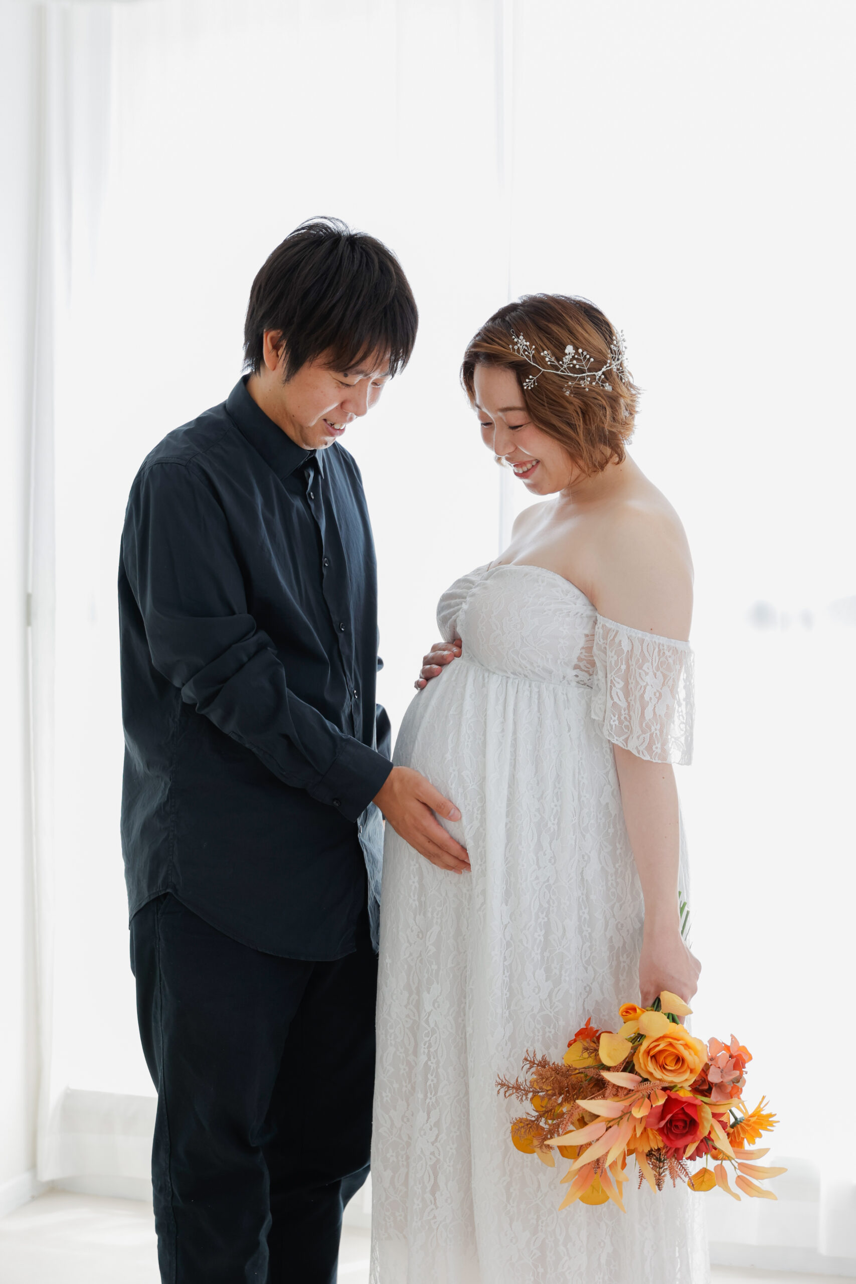 スタジオ撮影｜マタニティー夫婦で写真